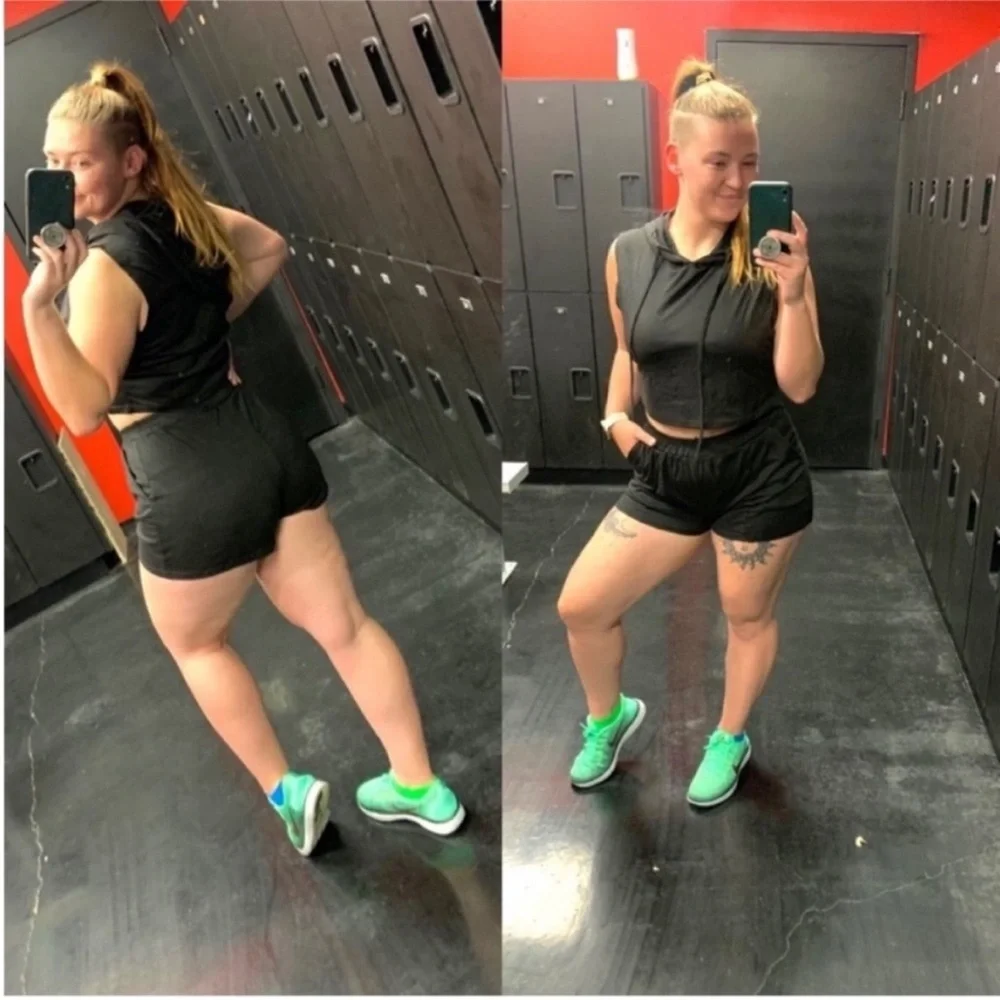 NWOT Black hooded crop top vest and shorts with pockets workout lounge set - Picture 4 of 11